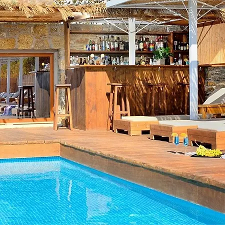 Horizon - Adults Only 3*